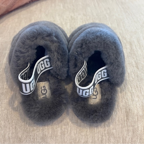 UGG Charcoal Kids' Furry Slippers - Picture 2 of 3